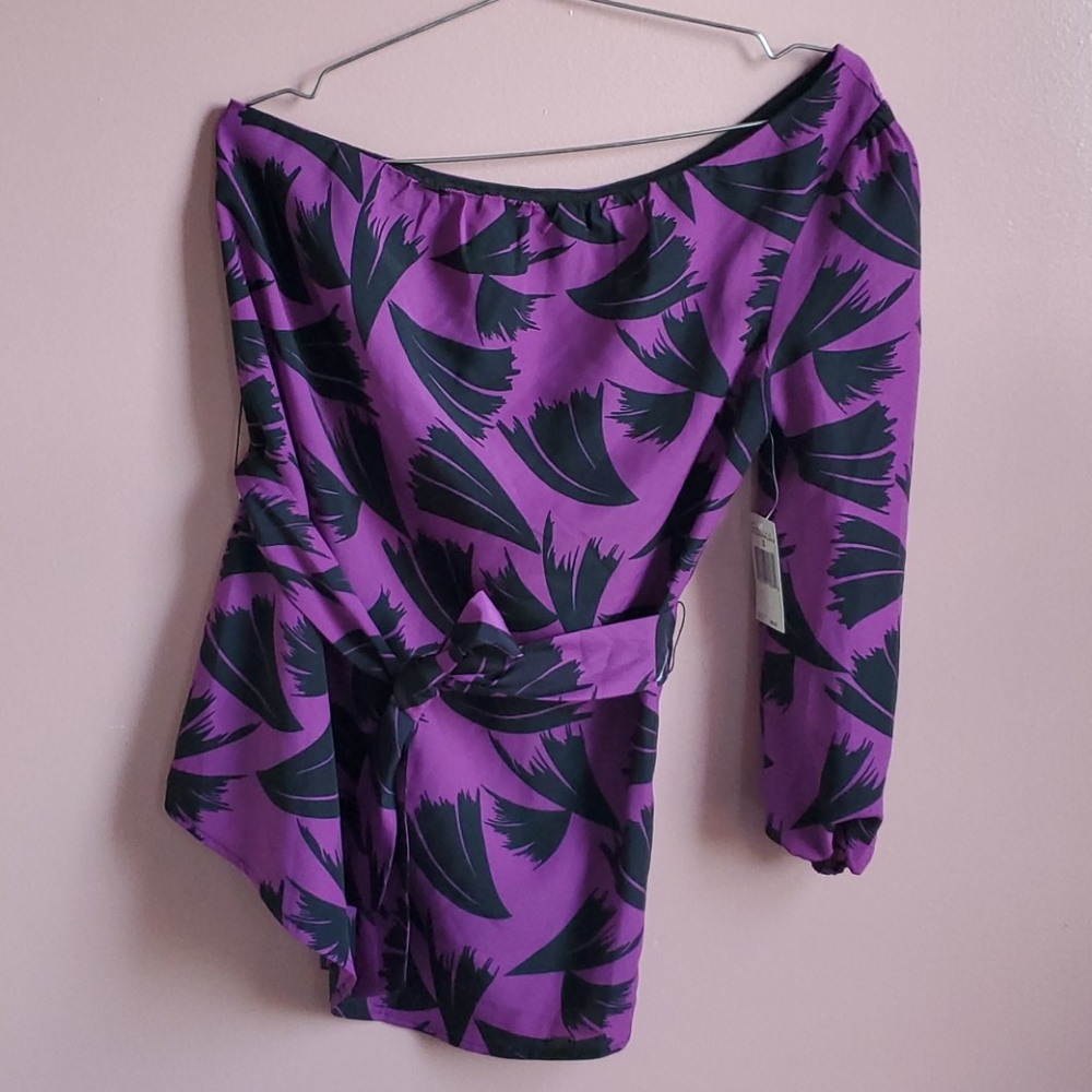 One shoulder blouse